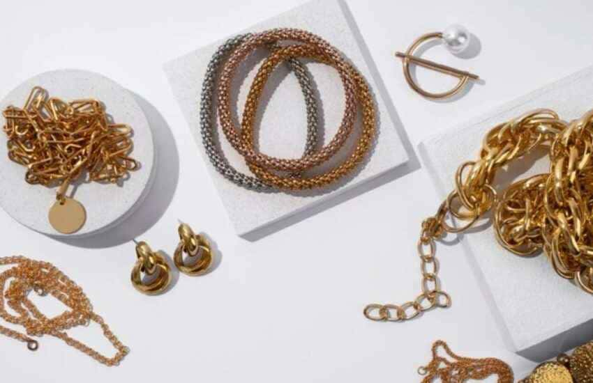 Brinco Ear Cuff, Anel de Ouro Masculino, Anel de 15 Anos, Brincos Argolinhas e Colar Ponto de Luz